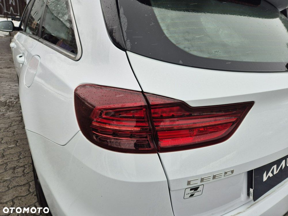 Kia Ceed 1.5 T-GDI M - 21