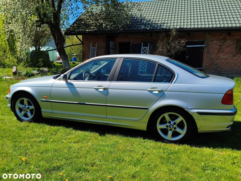 BMW Seria 3 - 10