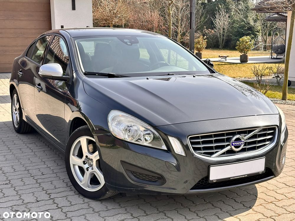 Volvo S60 - 1