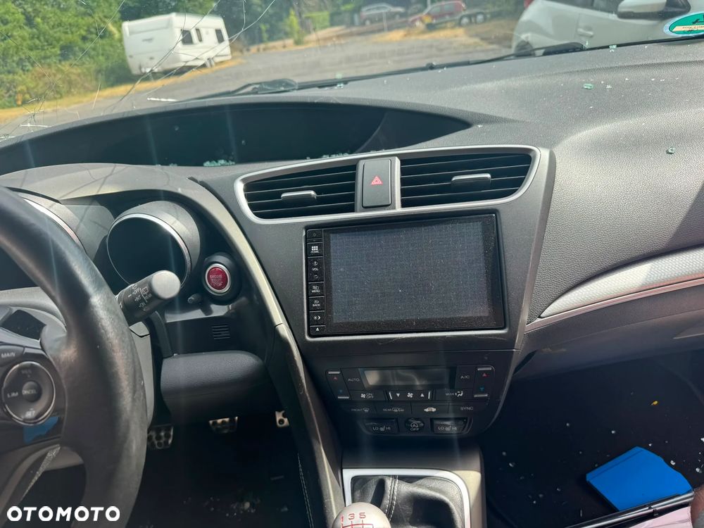 Honda Civic 1.6 i-DTEC Executive Black Edition - 6