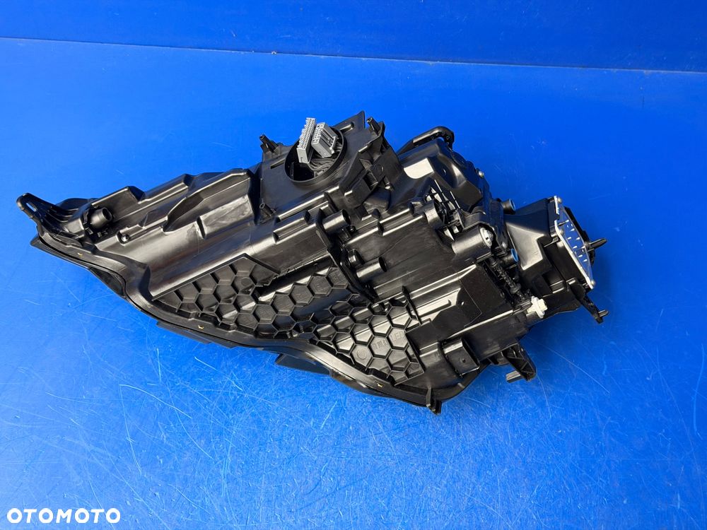 PRAWY FULL LED MID VOLVO S60 V60 II BDB USA AMERYKA - 11