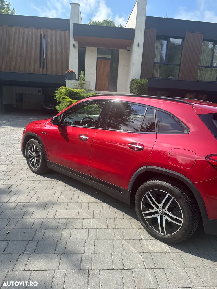 Mercedes-Benz GLA 200 d 4MATIC Aut. - 3