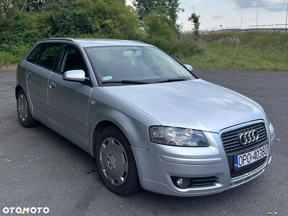 Audi A3 Sportback 2.0 TDI Ambiente - 2