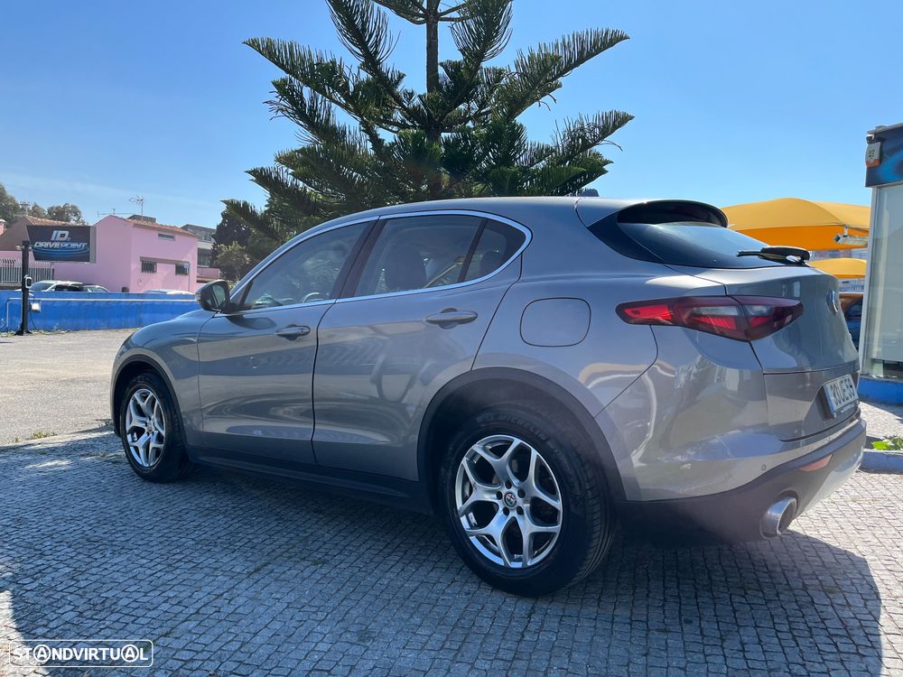 Alfa Romeo Stelvio 2.2 D Super AT8 - 12