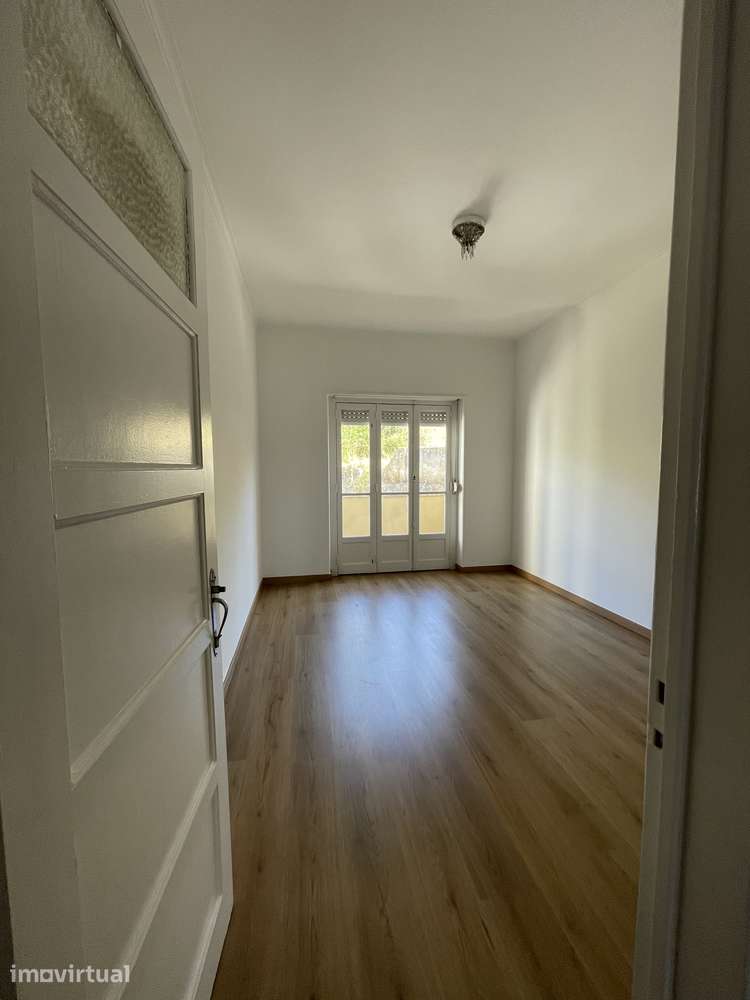 Apartamento T1 remodelado | Alto dos Moinhos - Grande imagem: 2/8