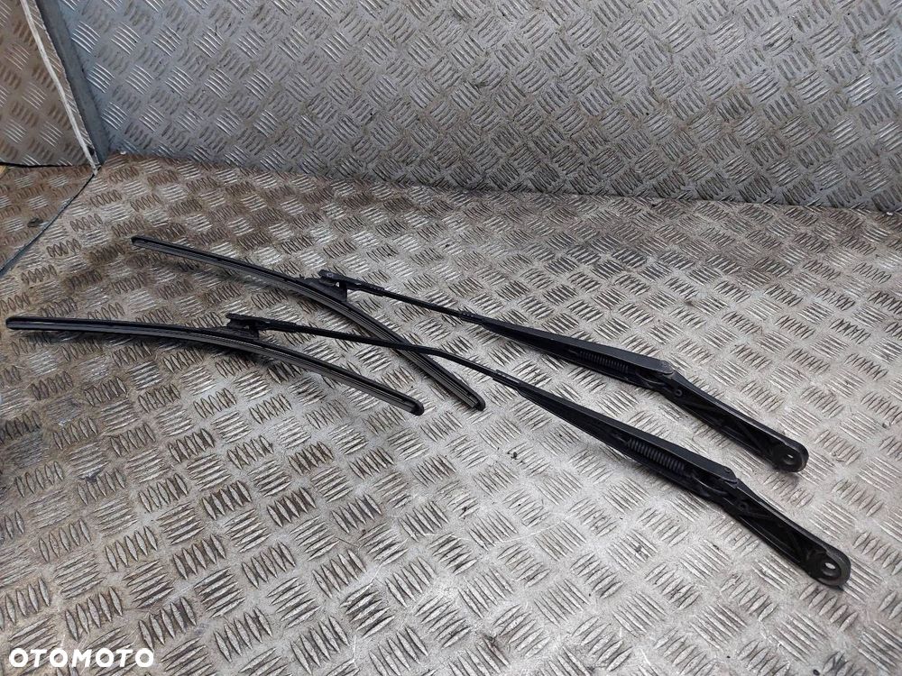 RAMIĘ WYCIERACZKI LEWY + PRAWY PRZÓD SKODA OCTAVIA II - 2