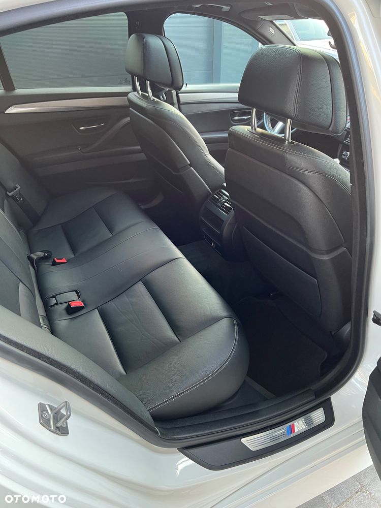 BMW Seria 5 535i - 23