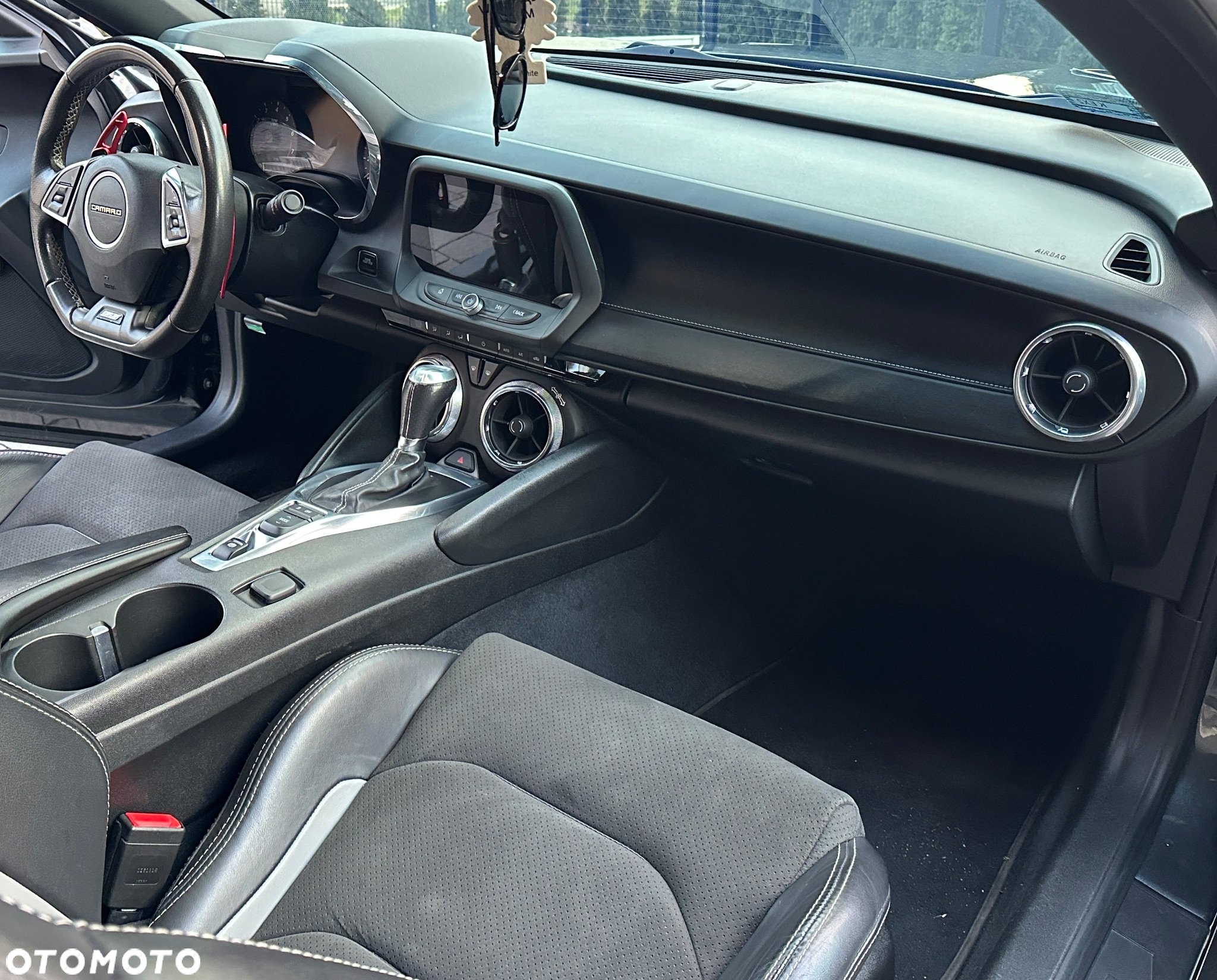 Chevrolet Camaro - 21