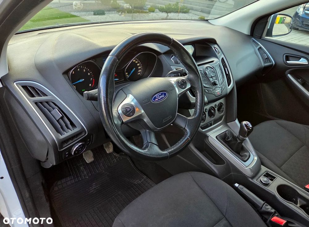 Ford Focus 1.6 Trend - 6