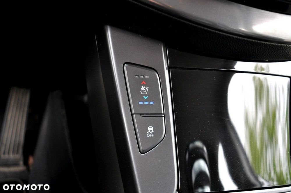 Hyundai i40 Kombi 1.7 CRDi Premium - 19