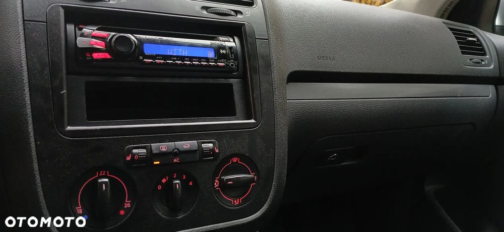 Volkswagen Golf 1.9 TDI Tour Edition - 14