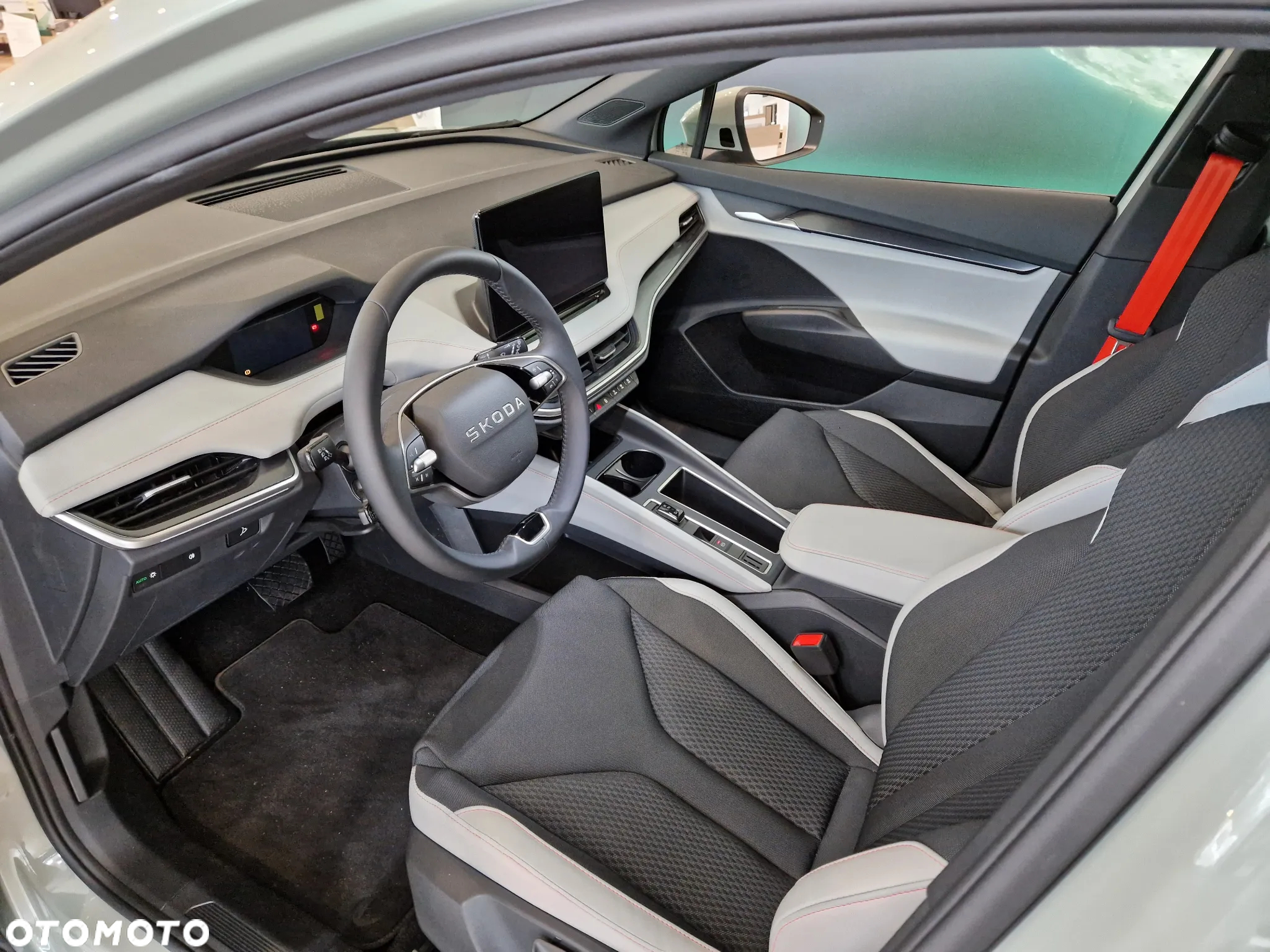 Skoda Elroq 50 55kWh - 12