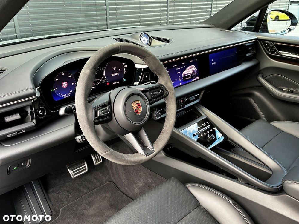 Porsche Macan - 19