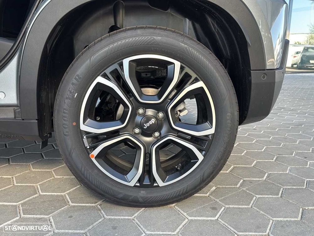 Jeep Avenger 1.2 GSE T3 Summit - 11