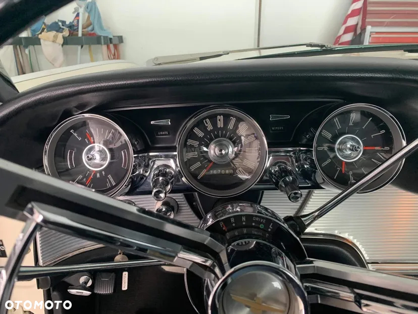 Ford Thunderbird - 2