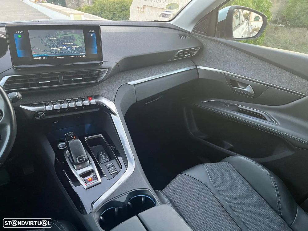 Peugeot 3008 1.5 BlueHDi Allure EAT8 - 25