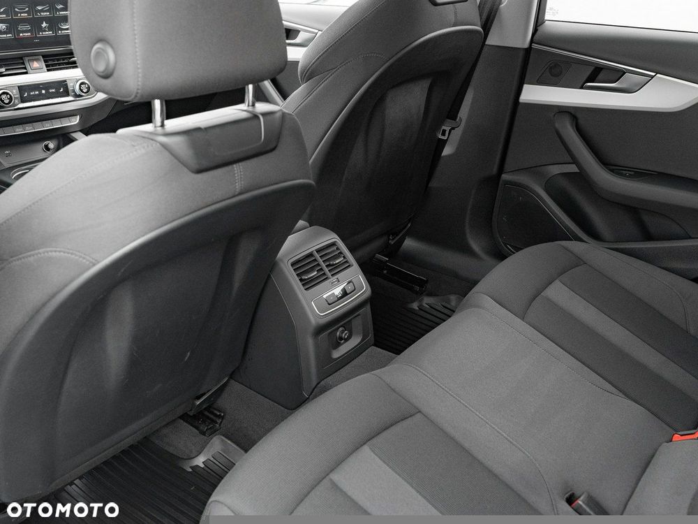 Audi A4 Limousine - 25