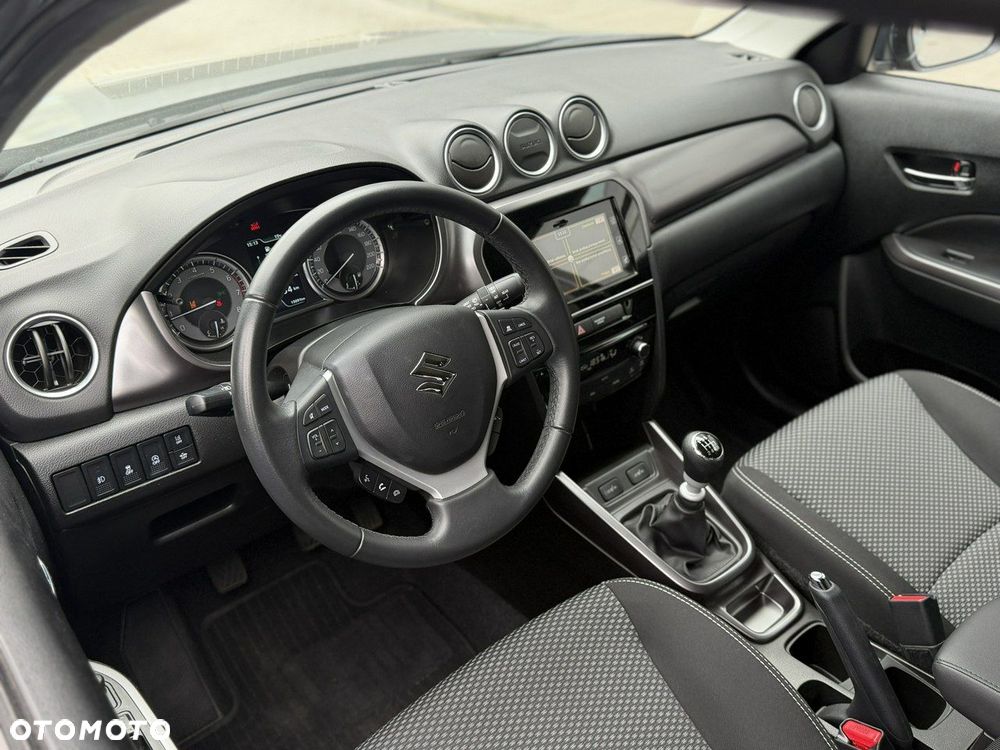 Suzuki Vitara - 11
