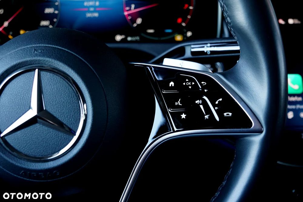 Mercedes-Benz Klasa E 200 4Matic 9G-TRONIC Edition AVANTGARDE - 33