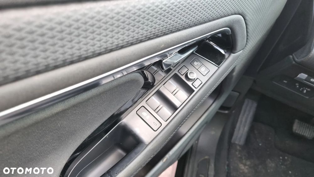 Land Rover Range Rover Evoque D150 HSE - 38