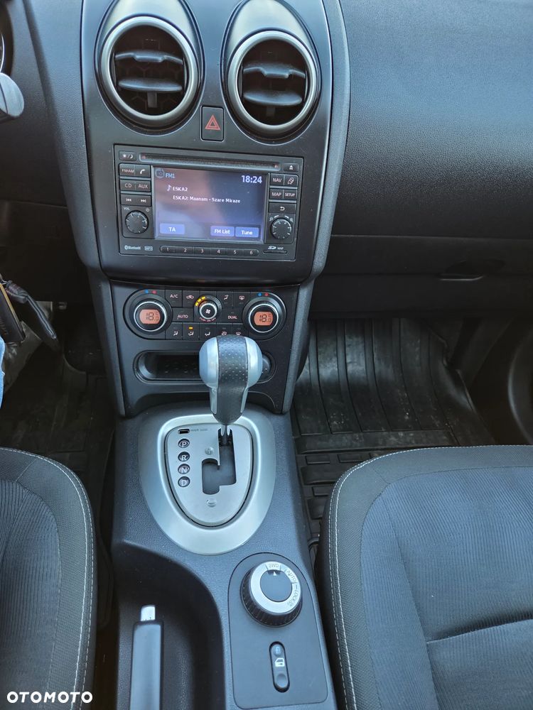 Nissan Qashqai 2.0 dCi 4x4 Lounge - 7