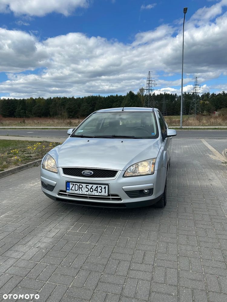 Ford Focus 1.6 16V Trend - 1