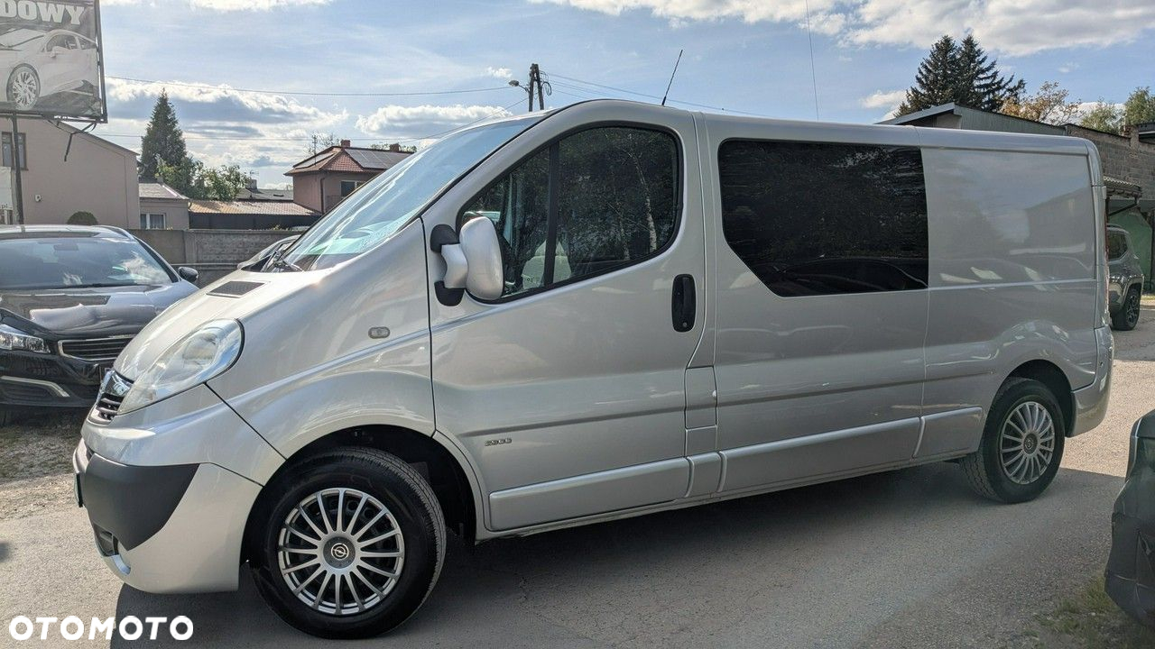 Opel Vivaro - 2