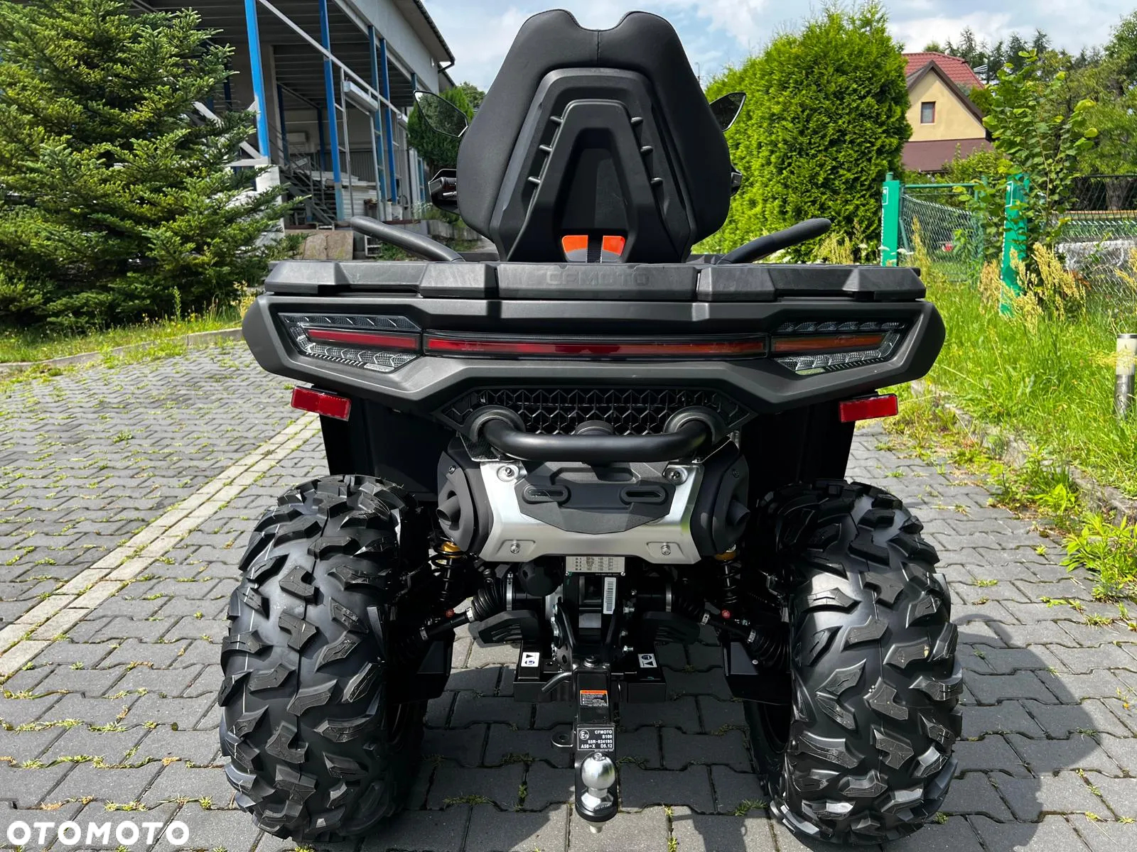 CFMoto CForce - 12