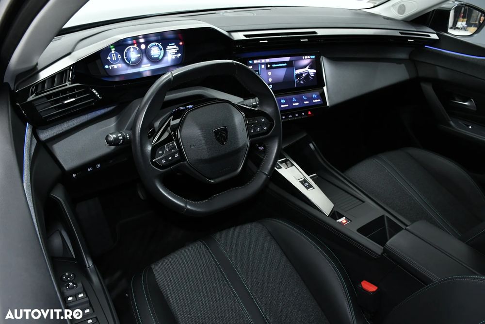 Peugeot 308 SW Plug-In Hybrid 180 e-EAT8 GT - 12