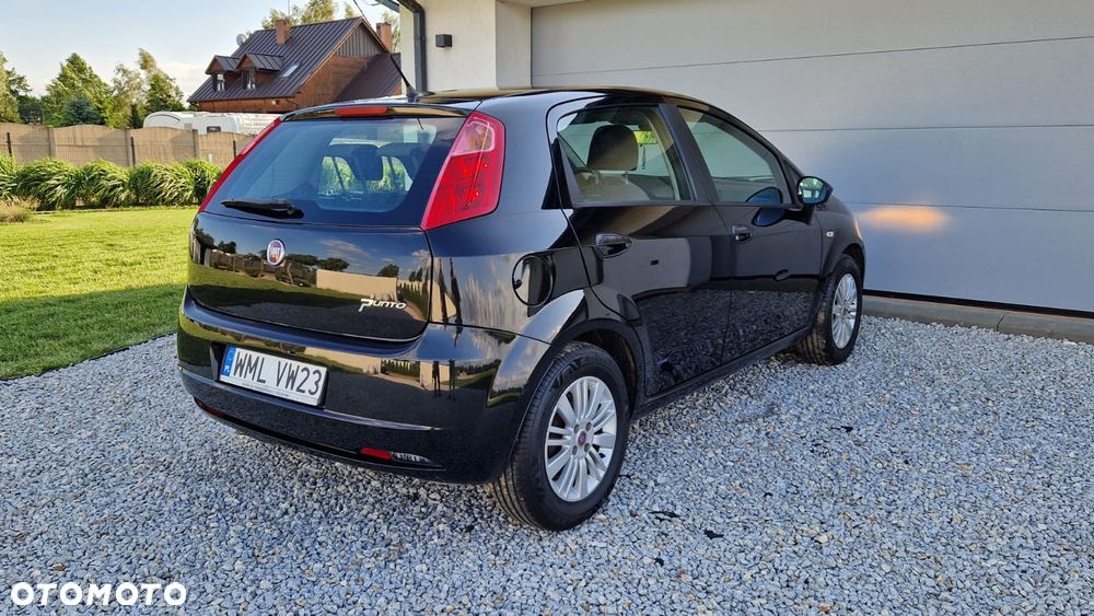 Fiat Grande Punto - 13