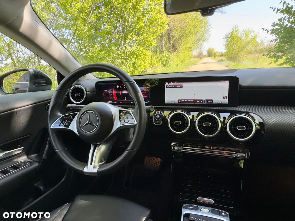 Mercedes-Benz CLA 200 mHEV 7G-DCT - 15