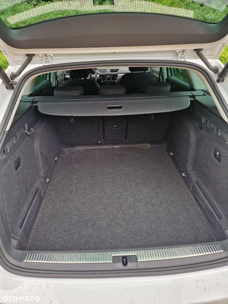 Skoda Superb 2.0 TDI SCR 4x4 Style DSG - 24