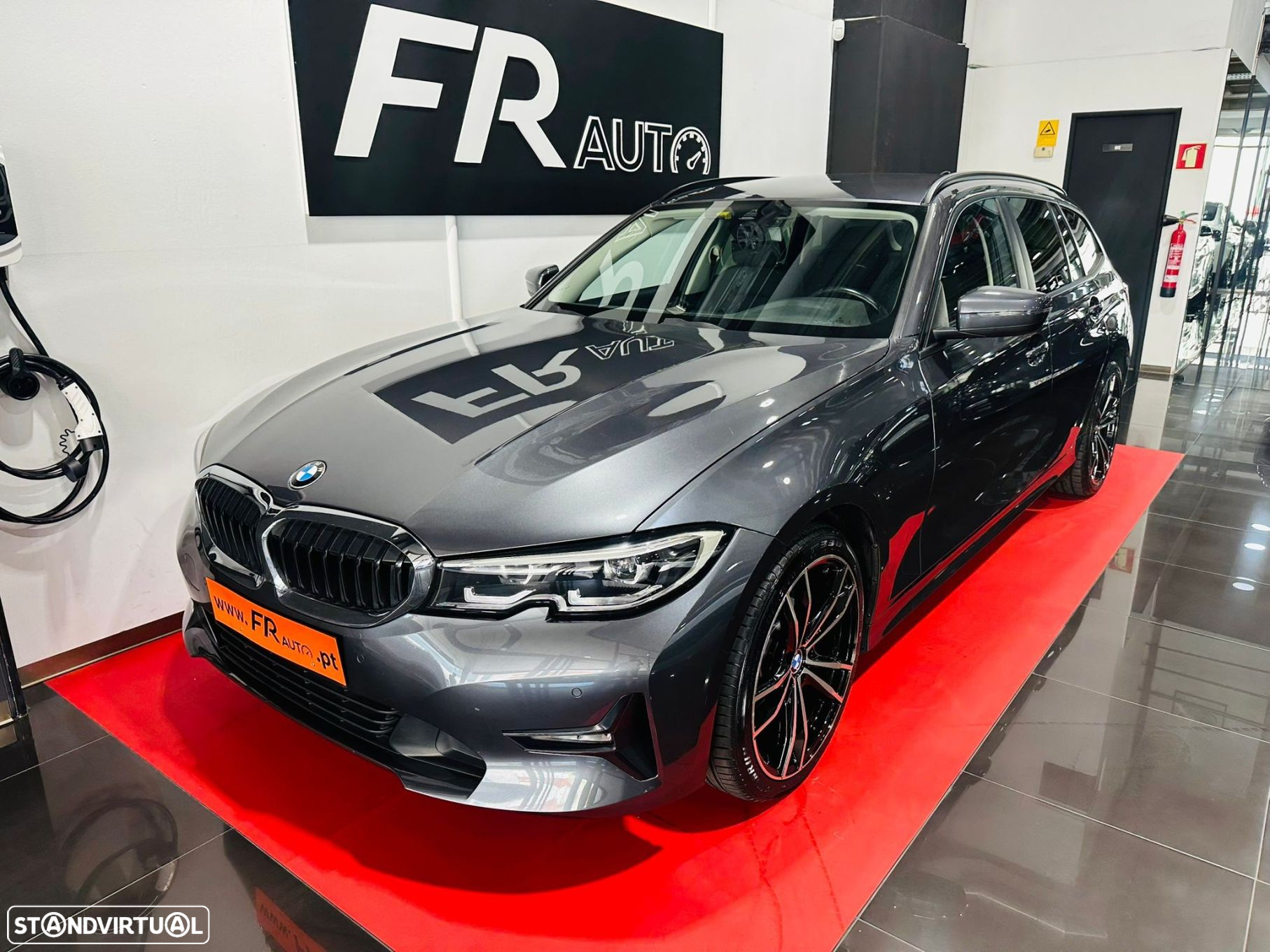 BMW 318 d Touring Auto - 4