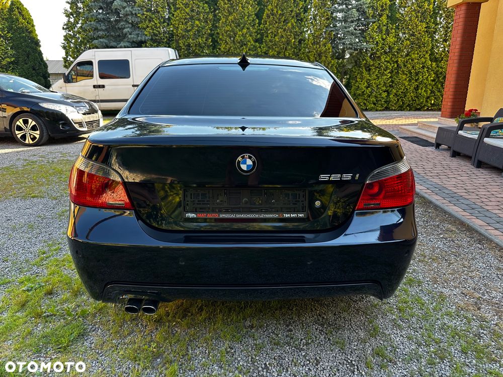 BMW Seria 5 525i - 11