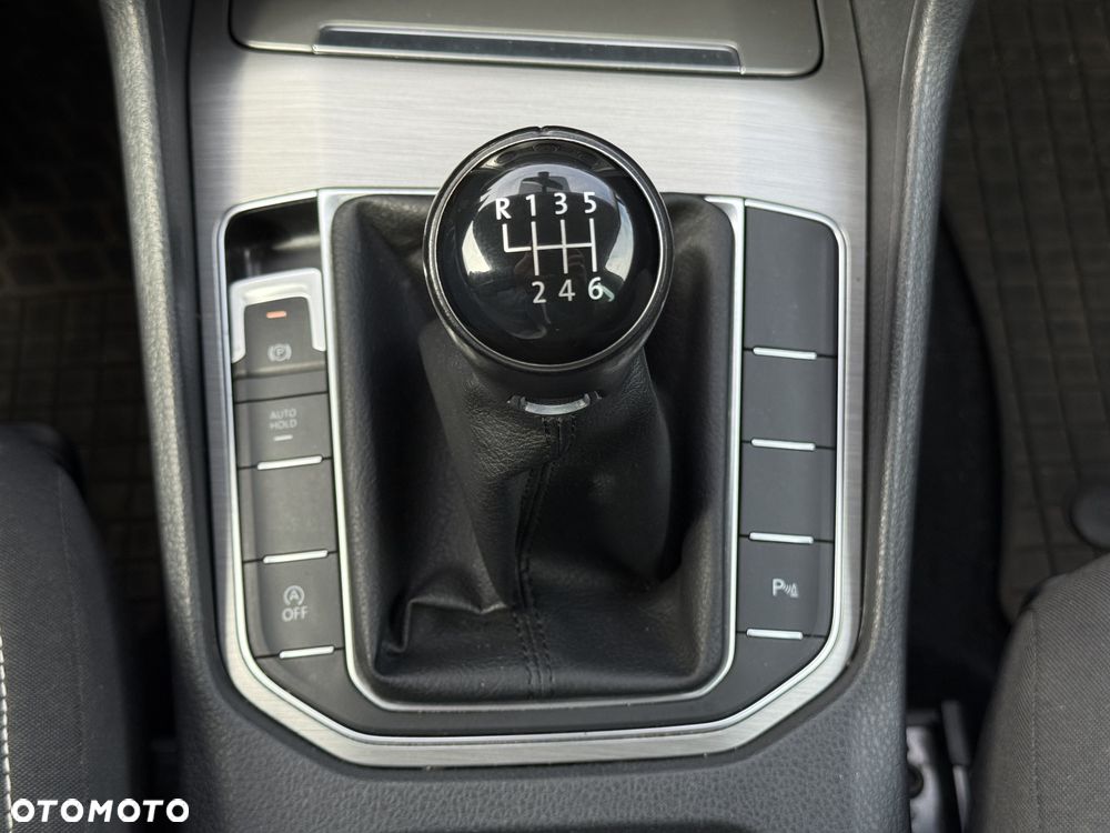 Volkswagen Golf Sportsvan SV 1.4 TSI BMT Comfortline - 19