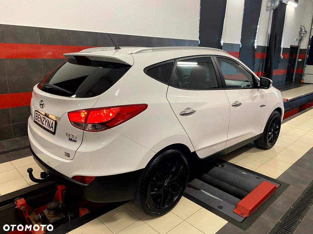 Hyundai ix35 blue 1.6 2WD Finale Gold - 11