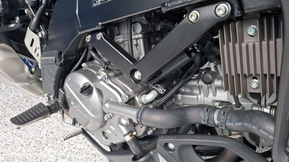 Suzuki DL V-Storm DL 650 XT - 4