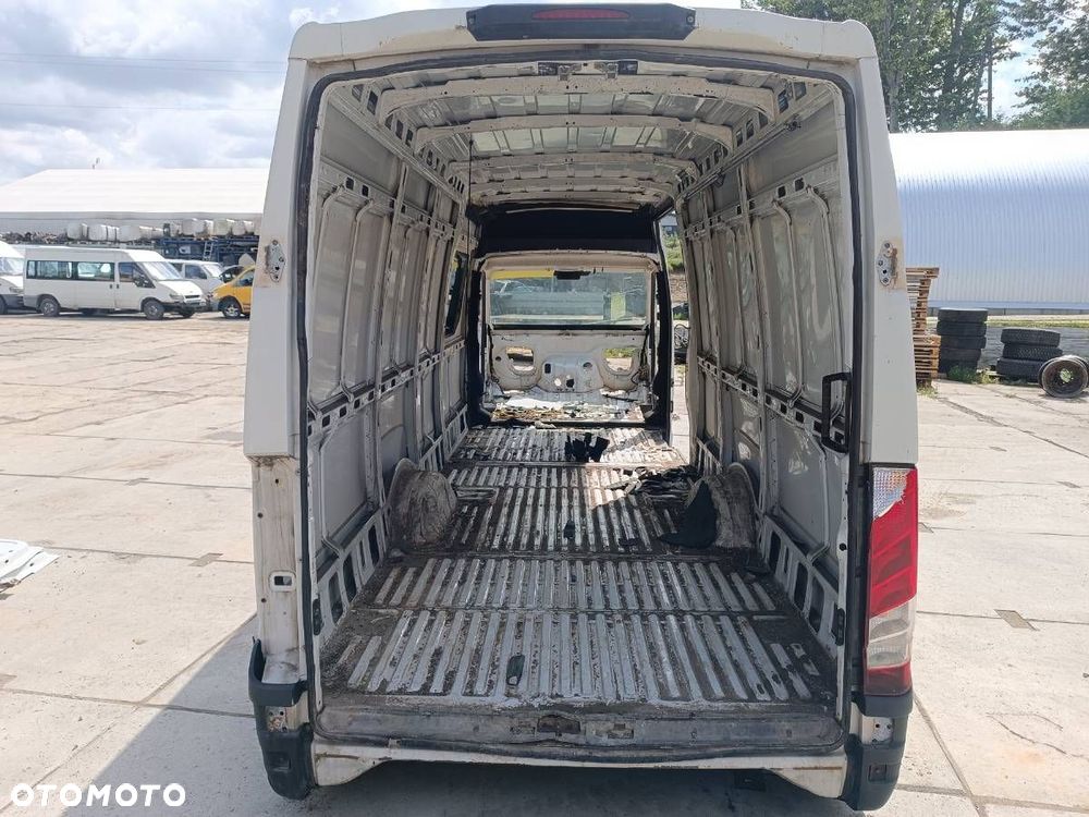 KAROSERIA ĆWIARTKA PRAWY PRZÓD SŁUPEK PRÓG LEWY BOK  IVECO DAILY VI Autobus 2014 - 2022 50C16 - 12