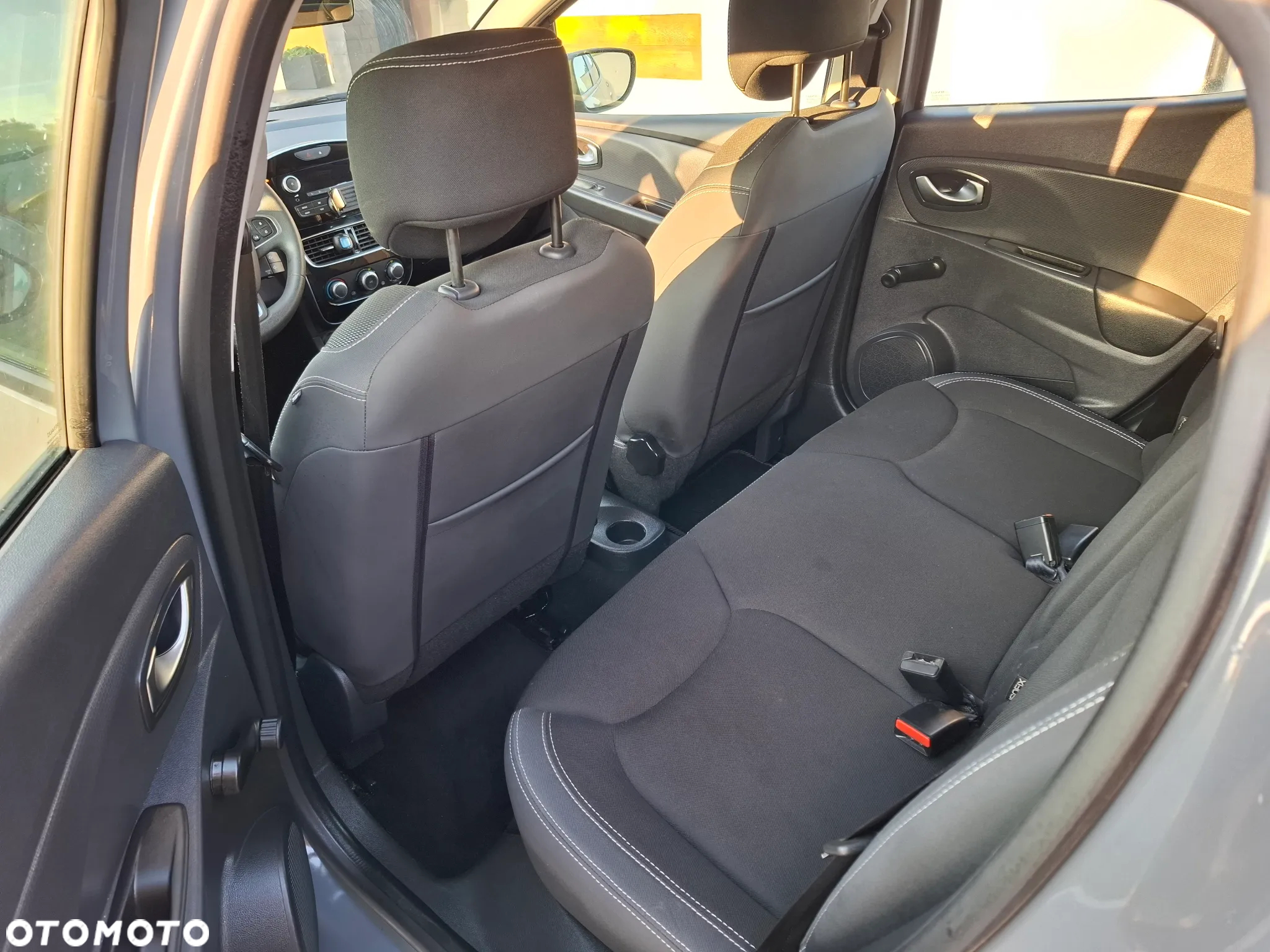 Renault Clio 0.9 Energy TCe Limited 2018 - 13