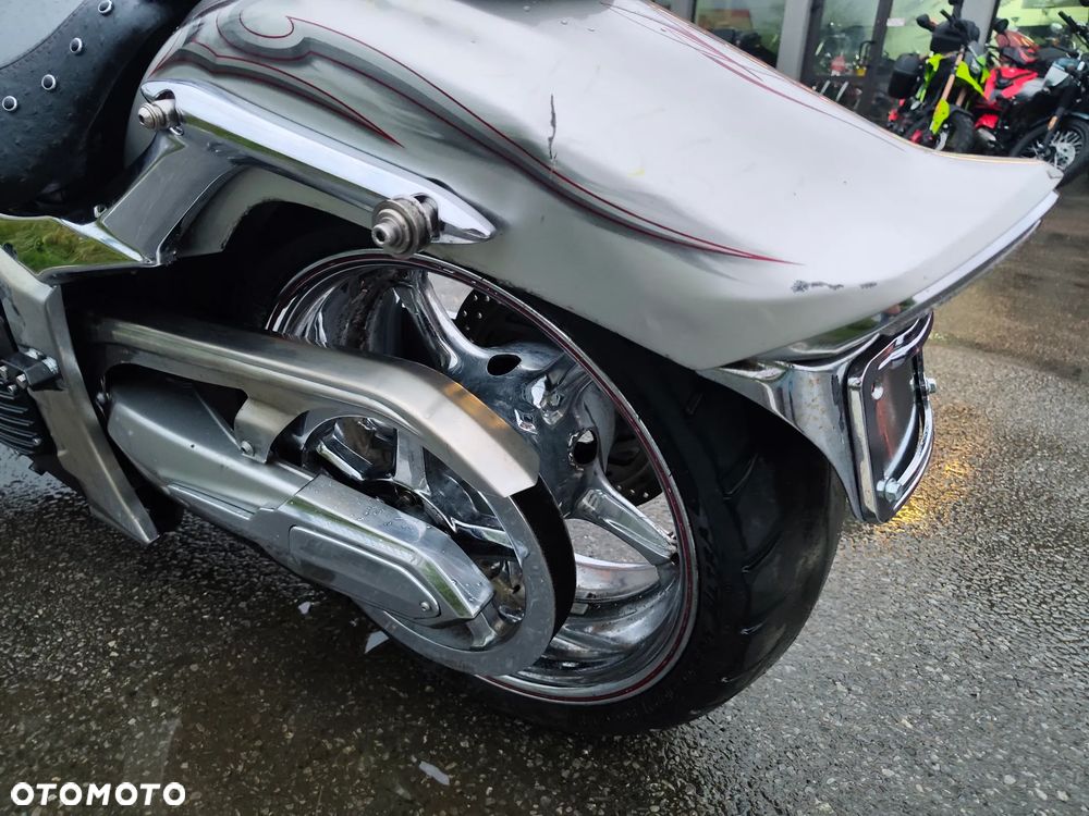 Yamaha Raider - 32
