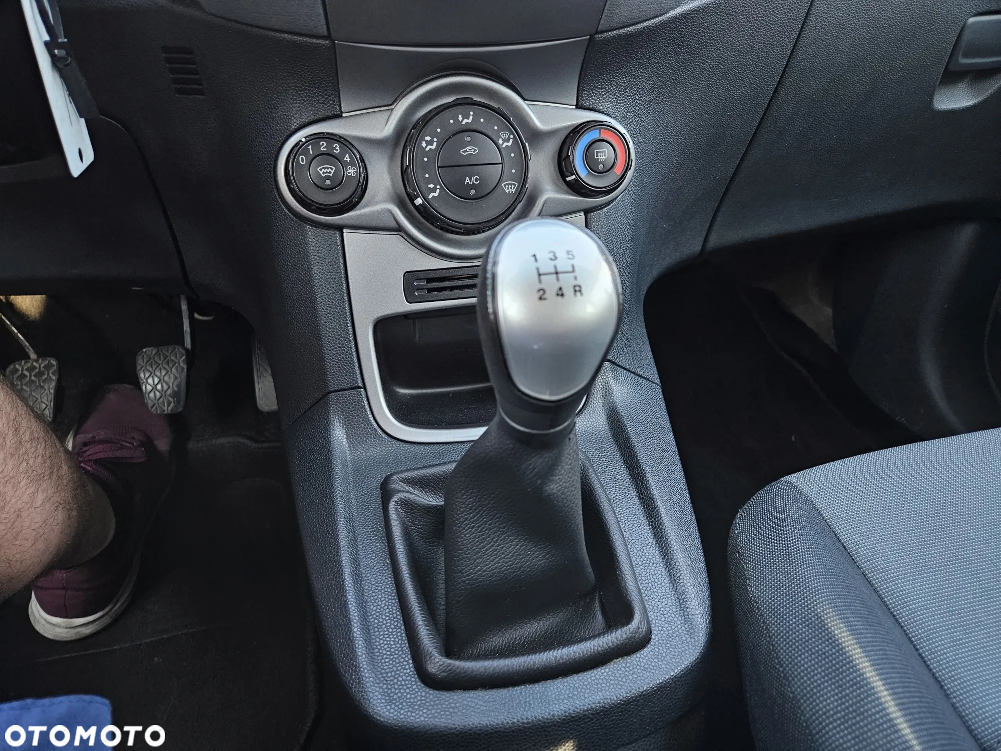 Ford Fiesta 1.25 Ambiente - 8
