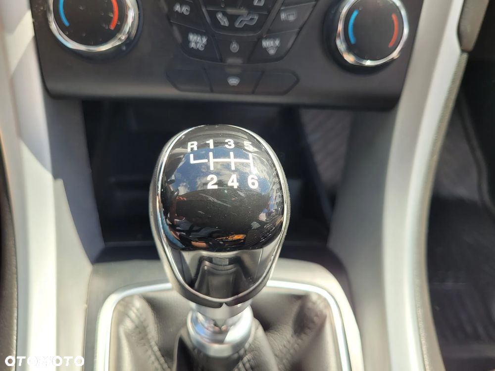 Ford Mondeo - 24