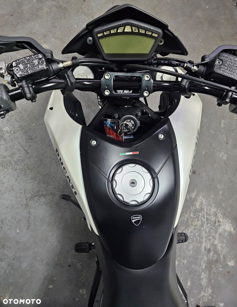 Ducati Hypermotard - 15
