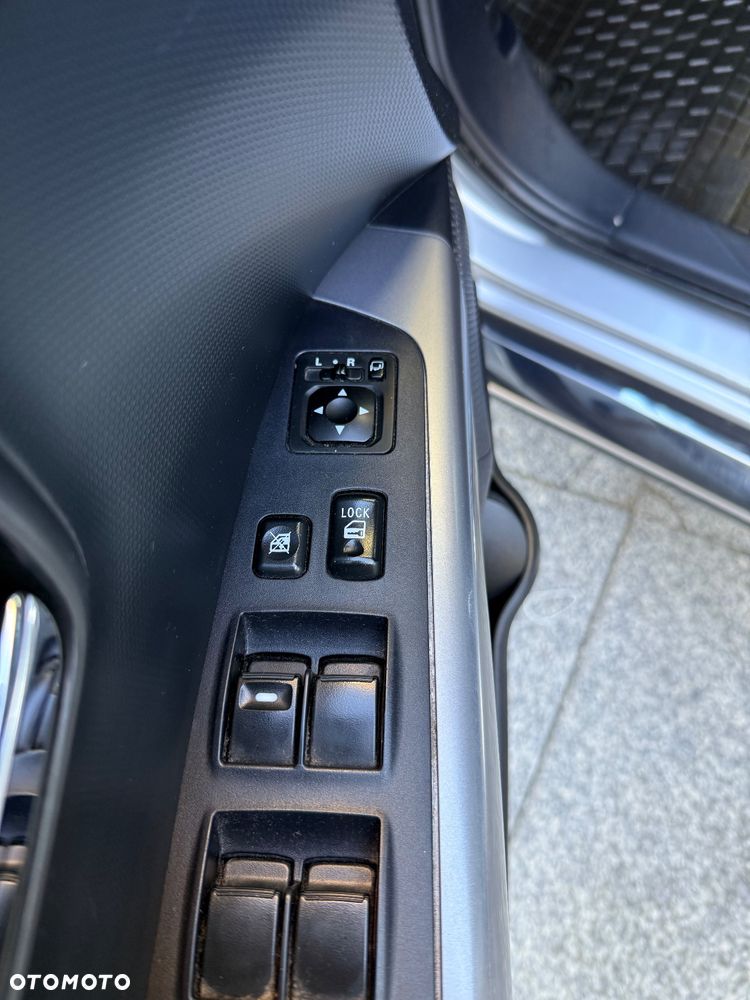 Citroën C-Crosser 2.2 HDi Exclusive DCS - 10