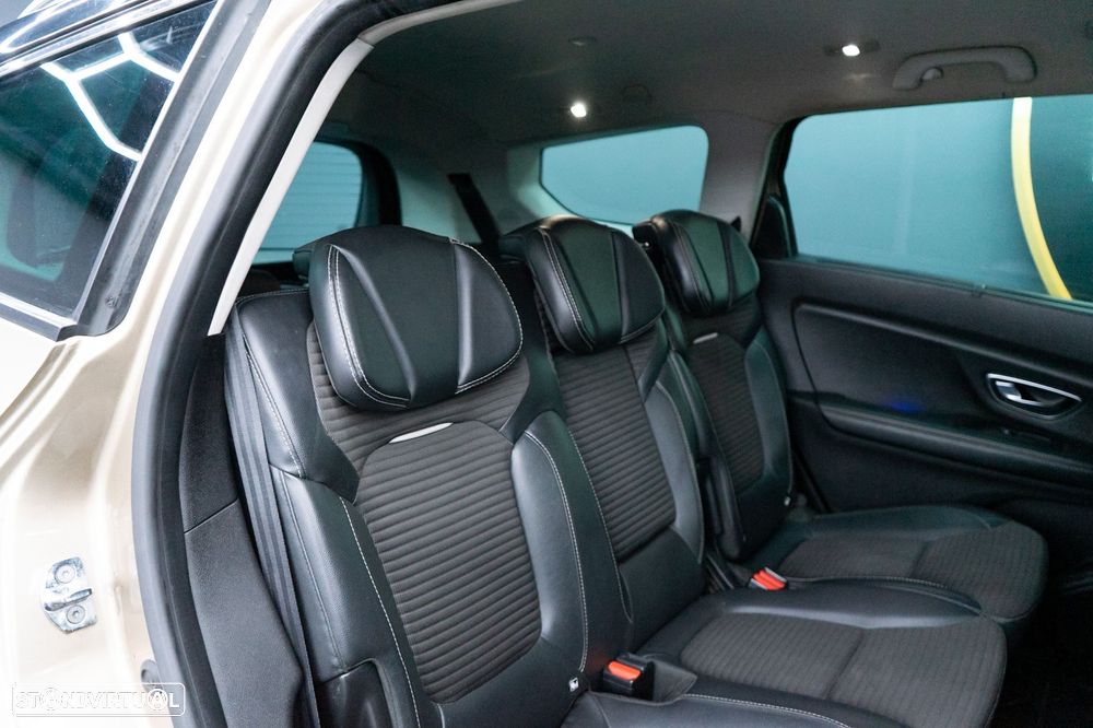 Renault Scénic 1.5 dCi Bose Edition EDC SS - 8