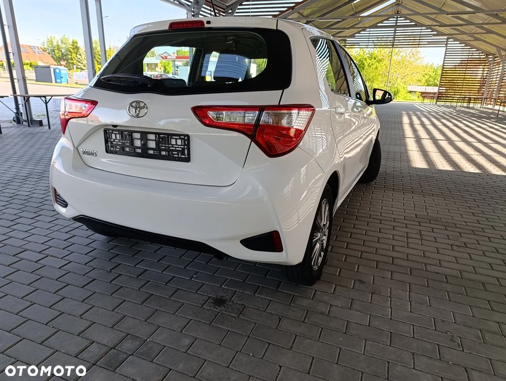 Toyota Yaris - 7