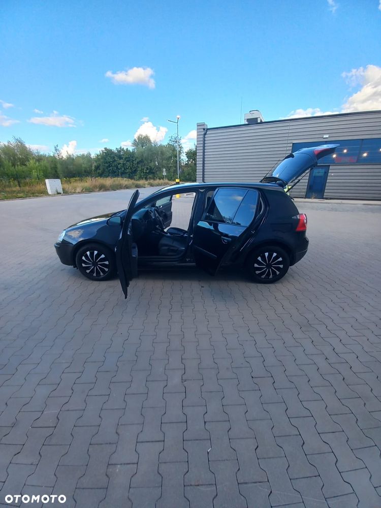 Volkswagen Golf - 16