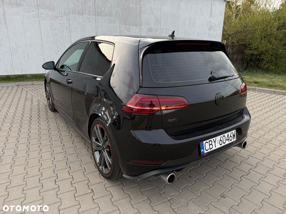 Volkswagen Golf GTI 2.0 TSI OPF DSG Performance - 4