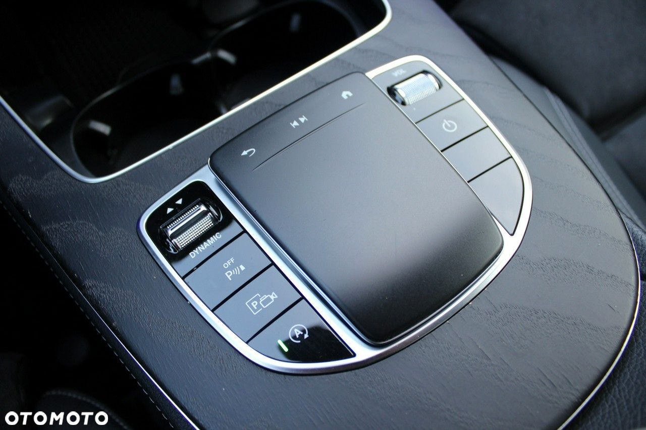 Mercedes-Benz Klasa E 220 d 4-Matic AMG/Avantgarde - 17