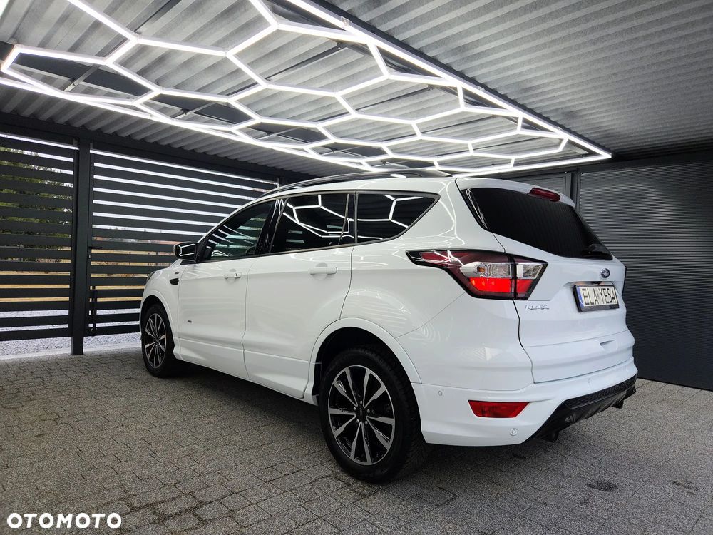 Ford Kuga - 20